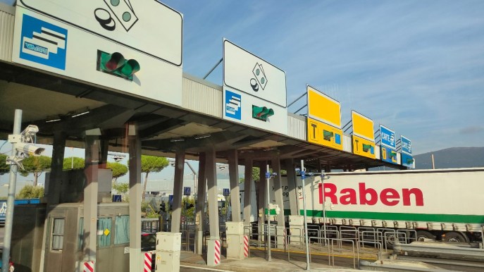 Autostrade per l’Italia sotto inchiesta per falso in bilancio, indagate 7 persone a Roma