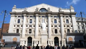 La Borsa del 30 ottobre, Piazza Affari a -1,2% e profondo rosso di Campari a -18%