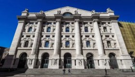 Borse europee chiudono in rosso, Milano poco sotto le parità: balzo di Italgas