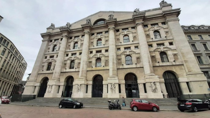 Borse europee scendono in negativo con Francoforte: Pirelli limita le perdite, bene Leonardo