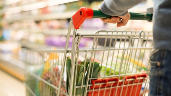 Rischio chimico per l’uva sultanina richiamata dai supermercati: i lotti interessati