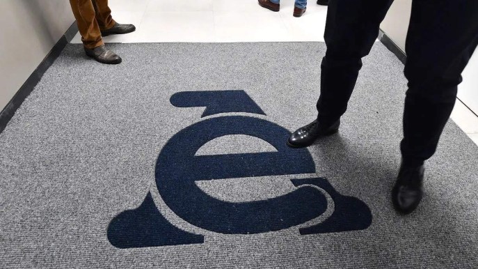 Via ai controlli del Fisco per i lavoratori con redditi sospetti, nel mirino ristoranti e taxi