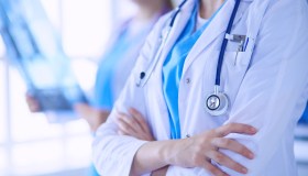 Sanità, è fuga di internisti dagli ospedali: stipendi inadeguati e troppe aggressioni