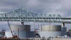 Prezzi energetici in aumento per le tensioni in Medio Oriente: il Brent sale a 78 dollari