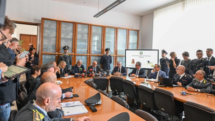 Inchiesta ultras e mafia, silenzio davanti al gip: il giro illecito in curva