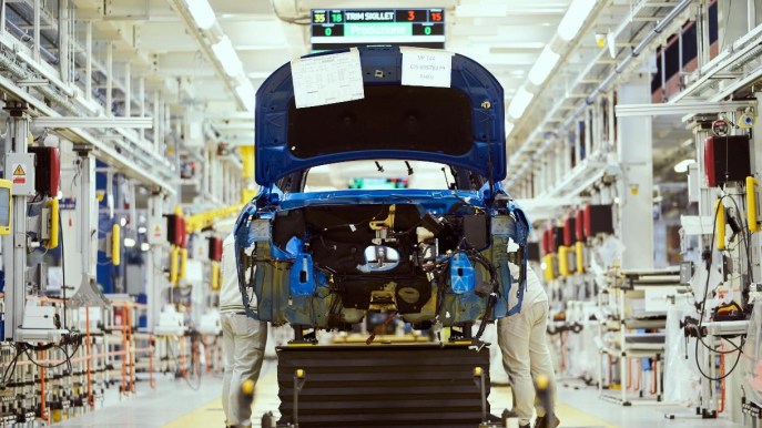 Lancia Gamma, la nuova ammiraglia Stellantis prodotta a Melfi: quanto costerà