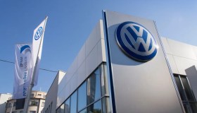 Volkswagen in crisi chiude 3 stabilimenti, protesta e scioperi in Germania