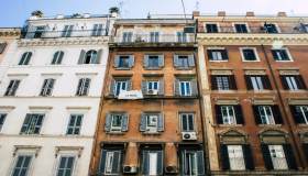 Quanti stipendi ci vogliono per comprare casa città per città