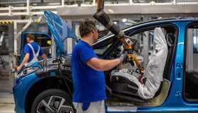 Crisi auto, cura da 4 miliardi dei fornitori tra tagli di forza lavoro e razionalizzazioni
