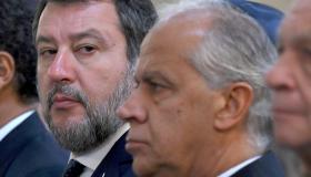 Ncc contro il decreto Salvini-Piantedosi, 20 minuti di attesa tra una corsa e l’altra