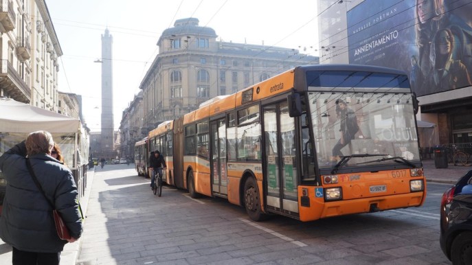 Sciopero Bologna dell’8 novembre, bus e tram cancellati: gli orari. No fasce di garanzia