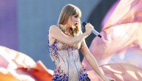 Da Elon Musk a Taylor Swift, le star che sostengono Trump e Harris alle elezioni negli Usa
