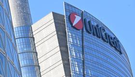 Risiko bancario alimentato dalla Bce. Unicredit: cosa ne pensano gli analisti