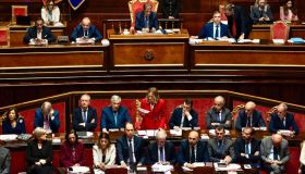 Aumento allo stipendio dei ministri non parlamentari, polemica sull’emendamento in Manovra