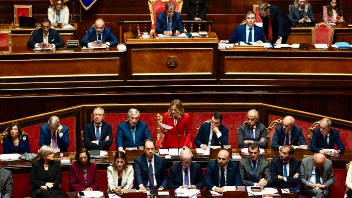 Aumento allo stipendio dei ministri non parlamentari, polemica sull’emendamento in Manovra