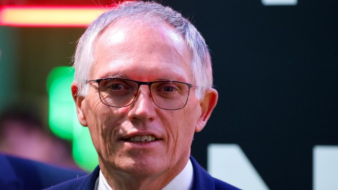 Il ceo di Stellantis Carlos Tavares si è dimesso, il piano per salvare i posti di lavoro in Italia