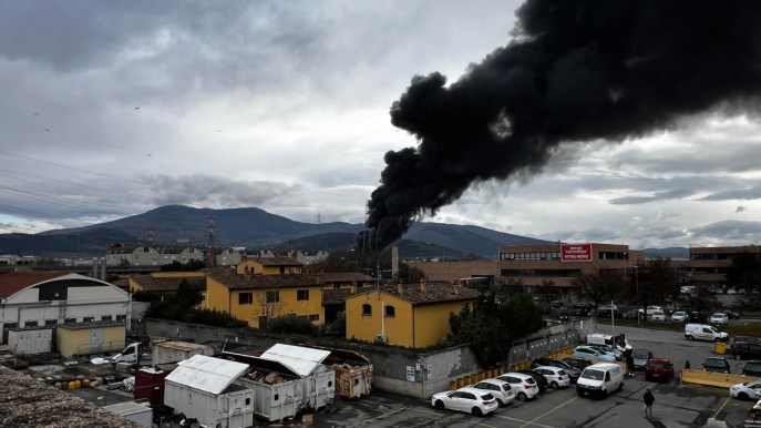 Esplosione all’Eni di Calenzano, il deposito era già nell’elenco di quelli “a rischio”