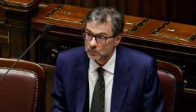 Il decreto fiscale è legge, dall’acconto Irpef al finanziamento ai partiti: le misure