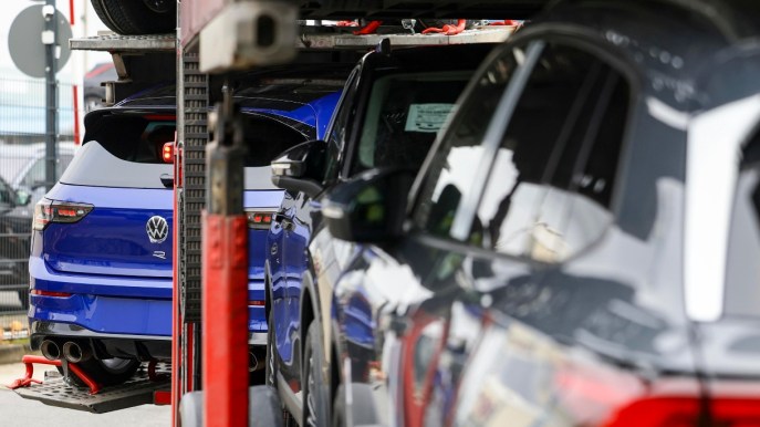 Verso accordo tra sindacati e Volkswagen, il compromesso è salvare solo 2 impianti su 3