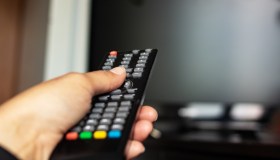 Chi ha diritto all’esenzione sul canone Rai nel 2025