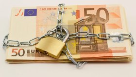 La banca può davvero bloccare i miei soldi?