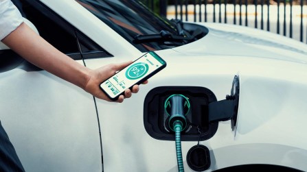 Mercato automobilistico, italiani sempre più attenti alla sostenibilità