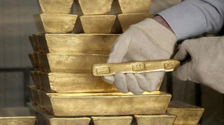 Prezzo dell’oro nel 2025, previste quotazioni a 3.000 dollari l’oncia ma con l’incognita