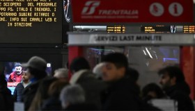 Sciopero venerdì 13 dicembre, si fermano bus e treni. Stop anche al settore sanitario