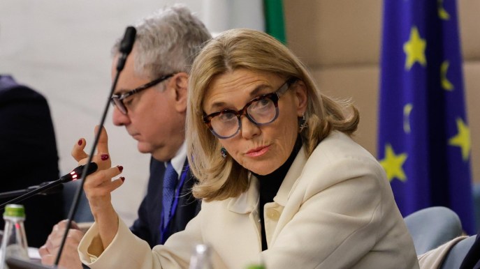 Le dimissioni di Elisabetta Belloni, chi è Bruno Valensise e tutti i possibili sostituti