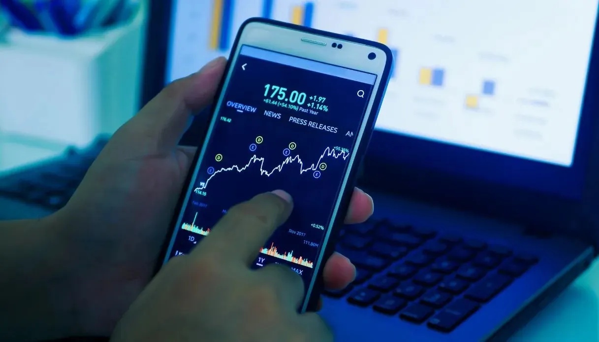 La Borsa del 9 gennaio, mercati in rosso tra cautela della Fed e i dati industriali tedeschi