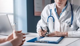 Medici di base lavoratori dipendenti del Ssn, la riforma a cui lavora il governo